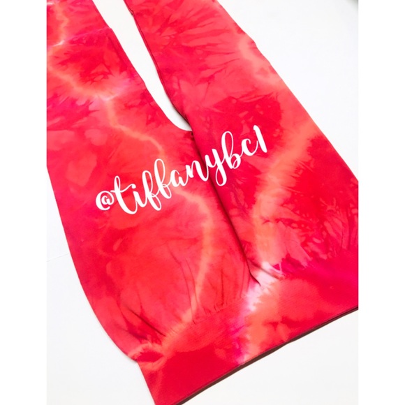 Nikibiki Seamless Custom Tie Dye Capri Legging - Picture 4 of 12
